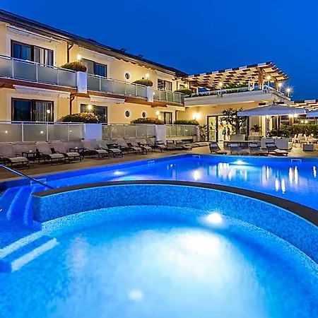 Porta Rosa Hotel 4*